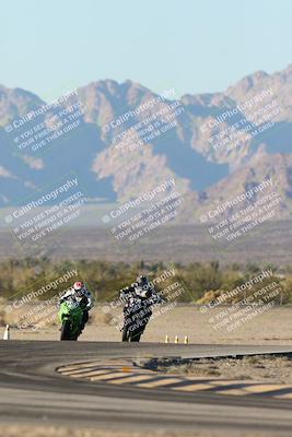 media/Dec-07-2025-CVMA (Sun) [[3e7d2de5dc]]/Race 17-Amateur Formula Middleweight/